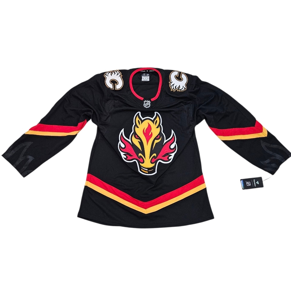 Calgary Flames Alternate Jersey – Fanatics Premium, Size 46 (NWT)
